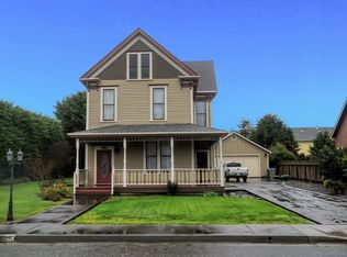 1115 Dewey Ave, Ferndale, CA 95536