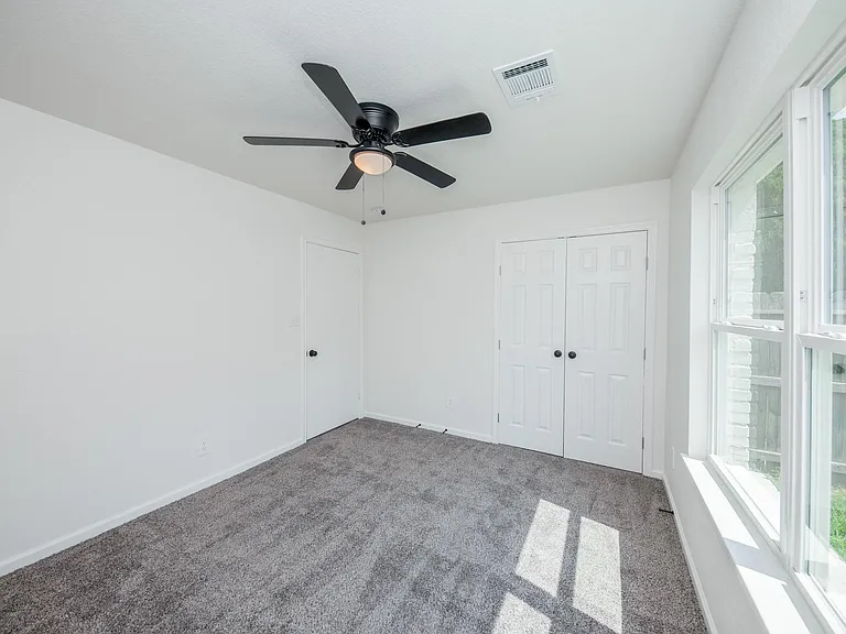 5221 Libbey Ln — Photo 26
