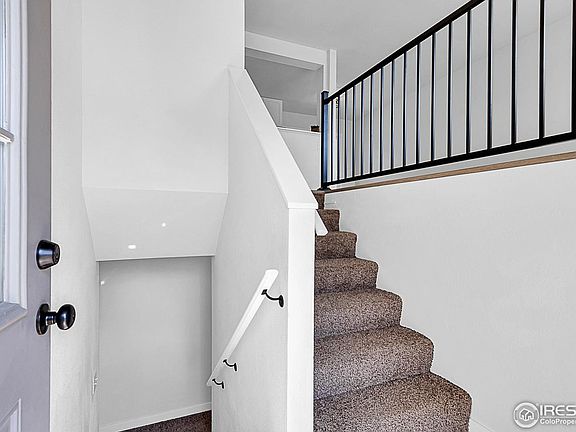 4th image of 204 N Olive Ave