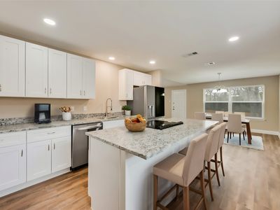 5040 Hollow Ridge Rd, Dallas, TX, 75227