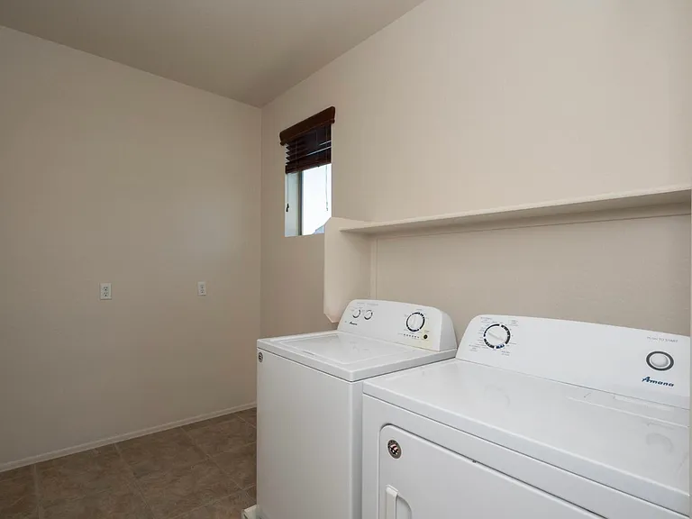 141 W Hackberry Dr — Photo 12
