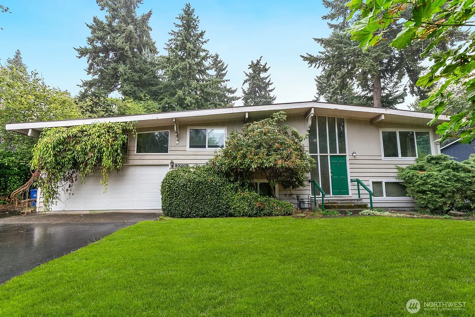 20926 Marine View Drive SW photo 1