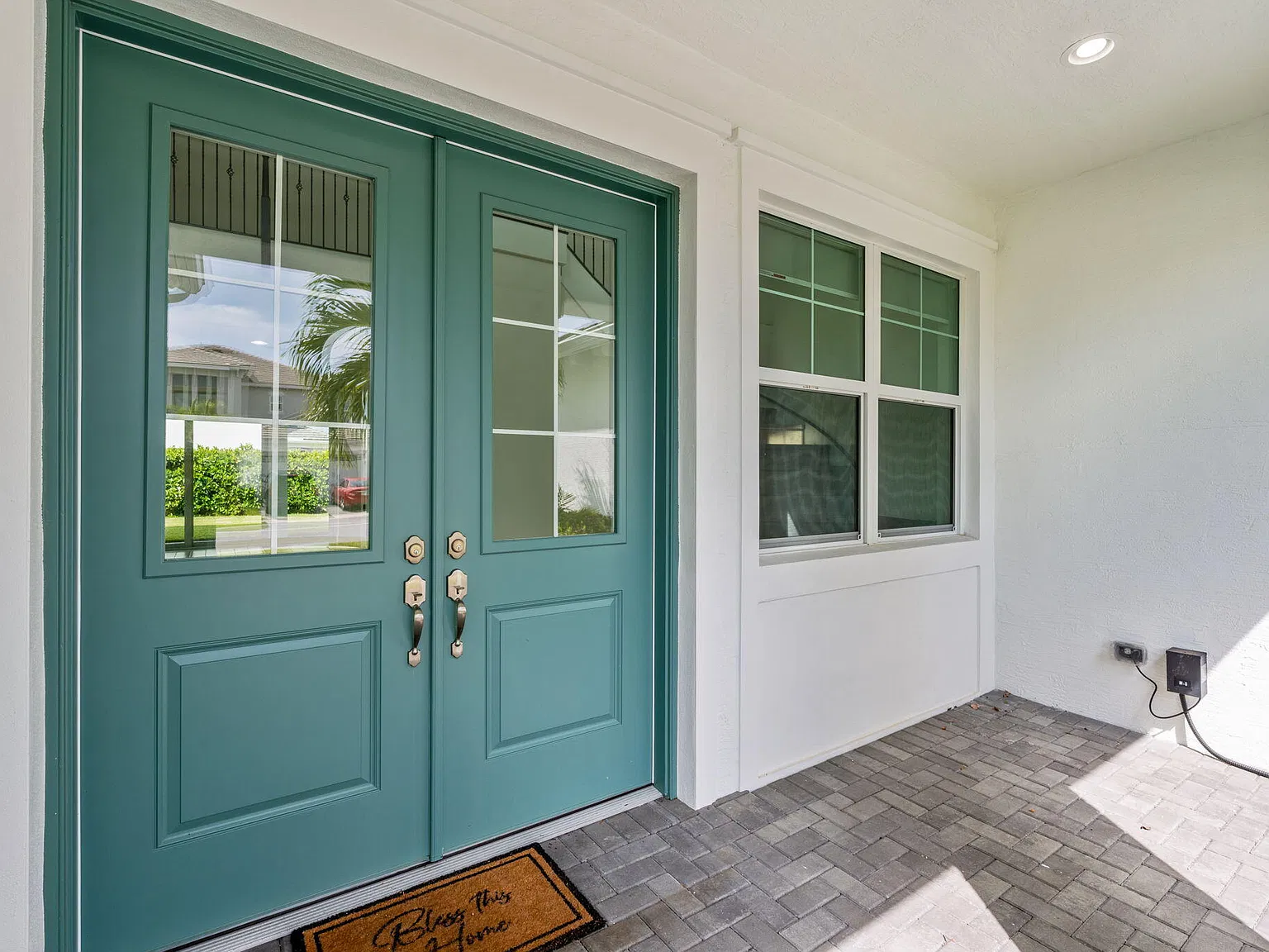 4 bed, 3.5 bath, 3707 sqft, $4,300 — Photo 3