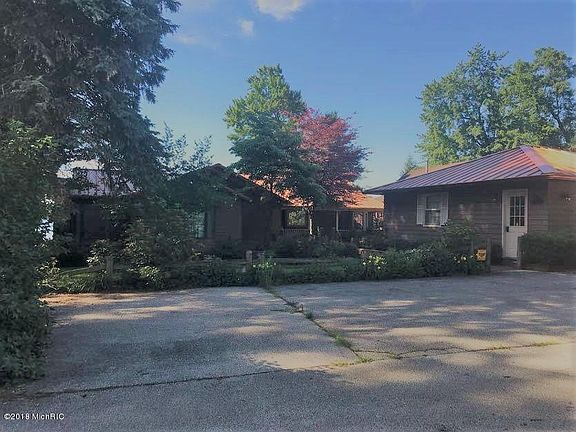 3rd image of 92213 Fairview Dr