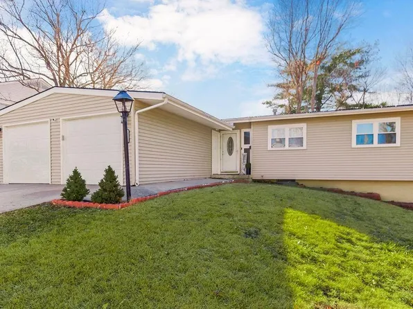 1717 NE 50th St, Kansas City, MO 64118