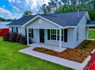 2962 S Lakeview Dr, Waycross, GA 31503