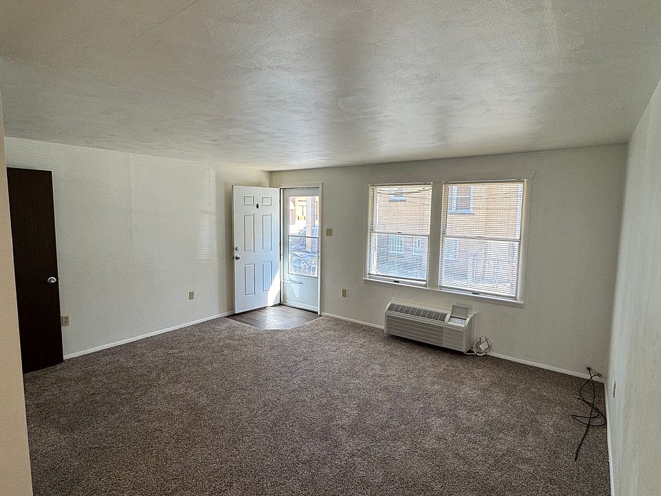 1st image of 8 Cushman St