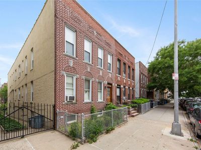 32-51 44th Street, Astoria, NY, 11103