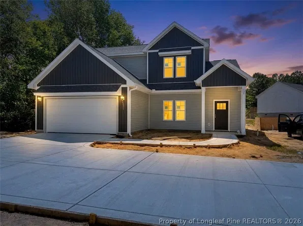 137 Aden Ct, Raeford, NC 28376