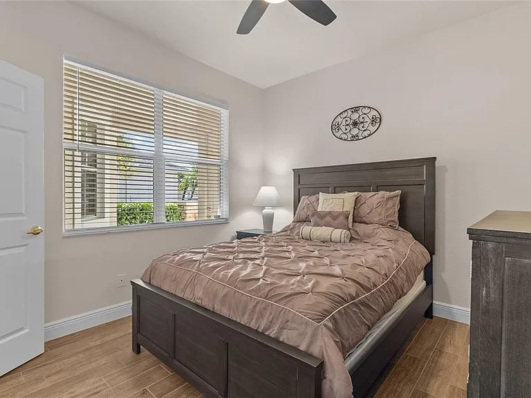 1937 Scarlett Ave — Photo 24