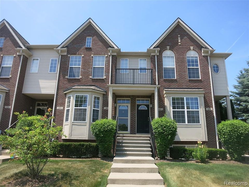 1st image of 685 Summerfield Dr #215