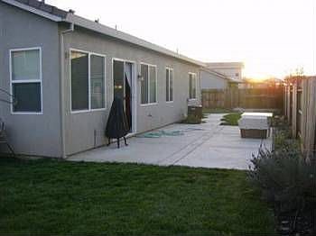 5th image of 207 Daisy Dr