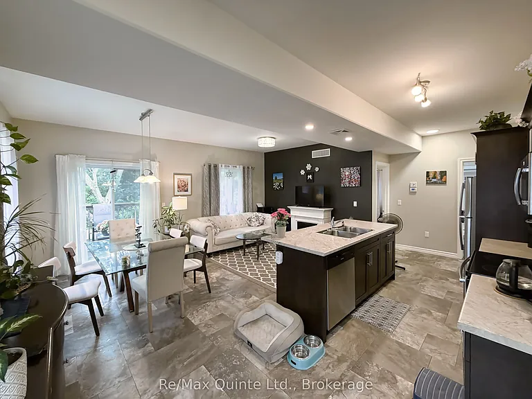 76 Ridgeway Pl — Photo 4