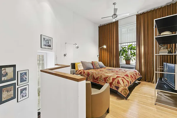 Sold by Compass | media 17