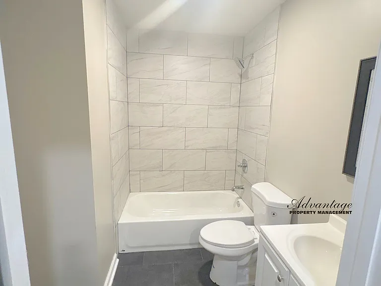 2967 Forest Ave — Photo 13