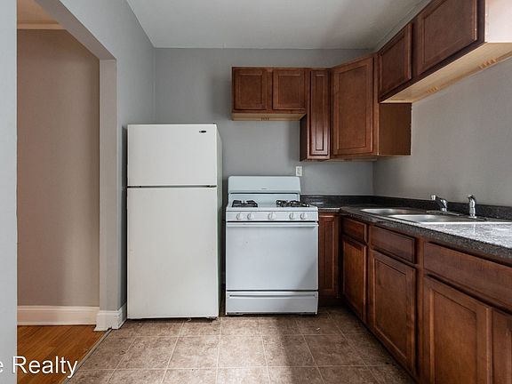 4th image of 7340-50 N Damen Ave #2002-2