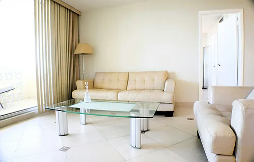 1833 S Ocean Dr #1807 Photo 1