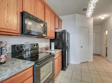 4th image of 4511 Woodsboro Ln