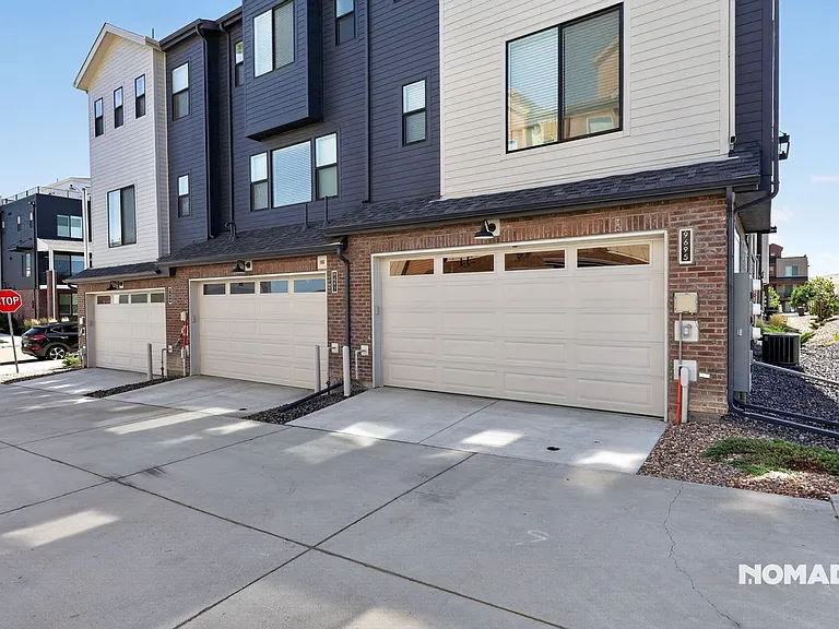 9695 Browns Peak Cir — Photo 30