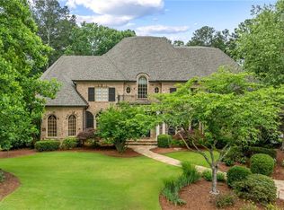 816 Blackfoot Trl, Suwanee, GA 30024