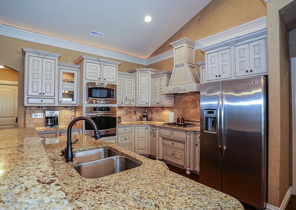 1st image of 2607 SW Windy Way Ct