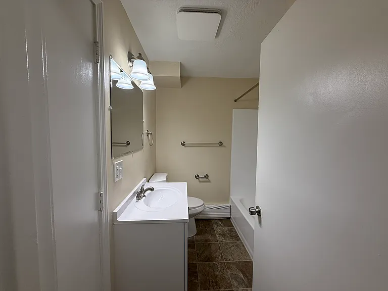 441 Woonasquatucket Ave #47 — Photo 2