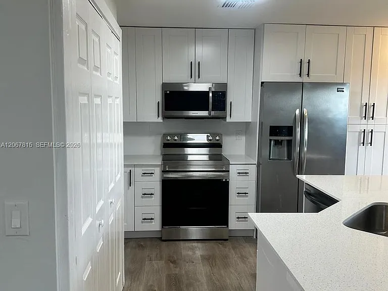 8962 NW 40th St #8962 — Photo 3