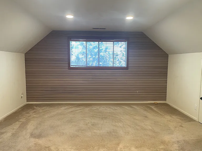Tully Pl — Photo 28