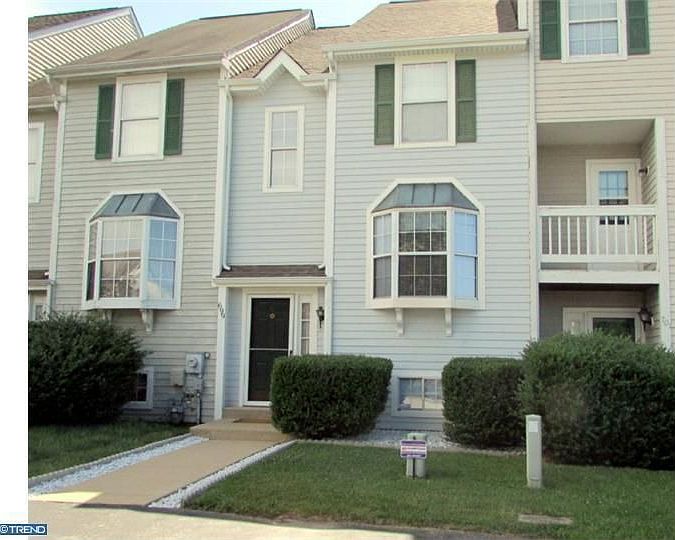 1st image of 699 Corsica Ave