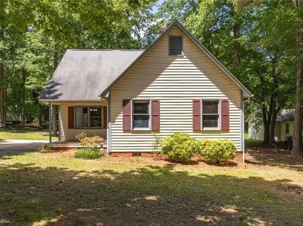 1218 E Mine St, Asheboro, NC 27205