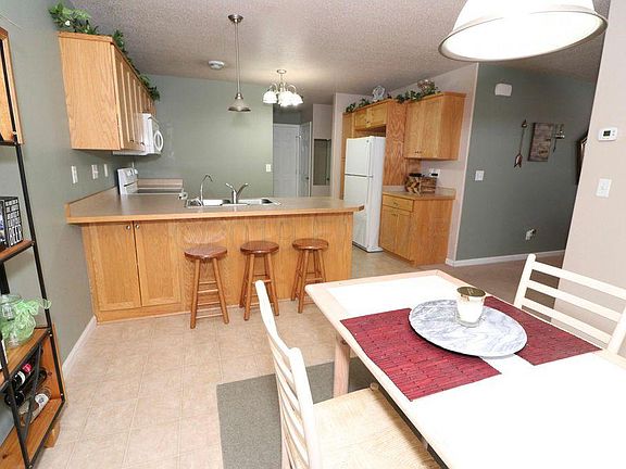 5th image of 1115 Westport Beach Way Unit A
