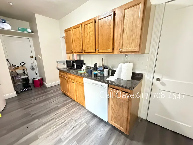 1638 Commonwealth Ave #12 — Photo 5