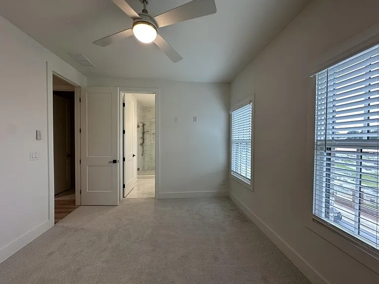 4802 Moonview Ln — Photo 30