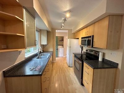 405 Enterprise Drive, Rohnert Park, CA, 94928