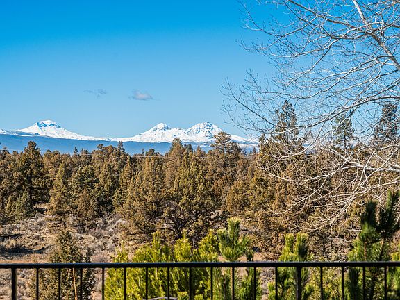 2nd image of 21450 Dale Rd