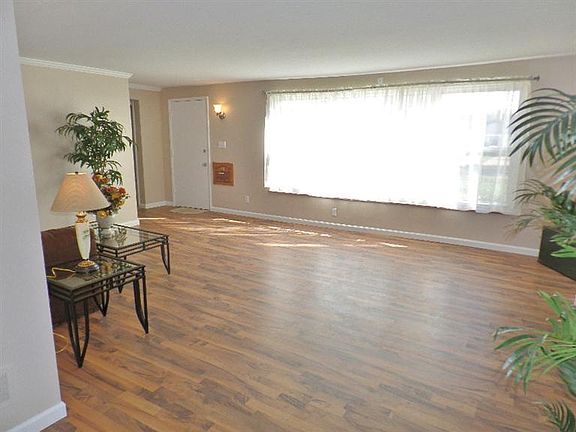 4th image of 3427 Markay Ct