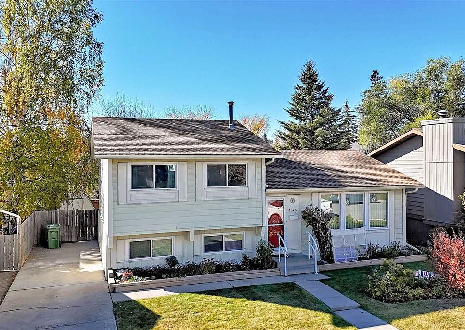 1st image of 143 NE Deer Ridge Way SE