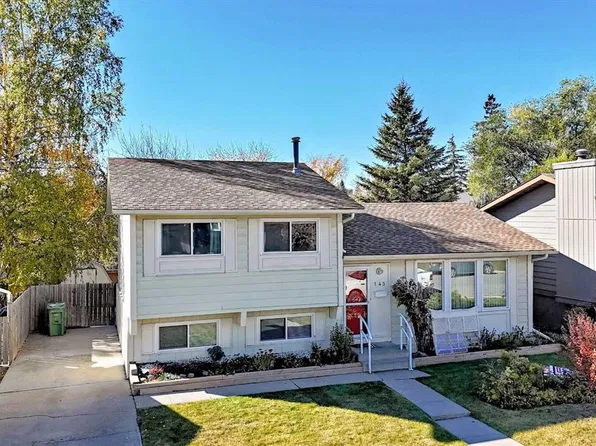 143 NE Deer Ridge Way SE, Calgary, AB T2J 5Y7