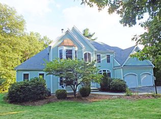 4 Virginia Ln, Chelmsford, MA 01824