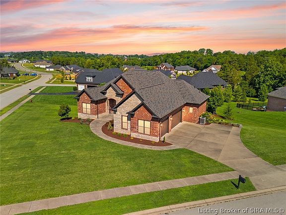 5th image of 1101 Beechwood Drive