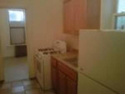 2nd image of 328 Chauncey St APT 2B