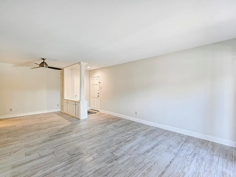 2230 S Piney Point Rd #104 — Photo 3