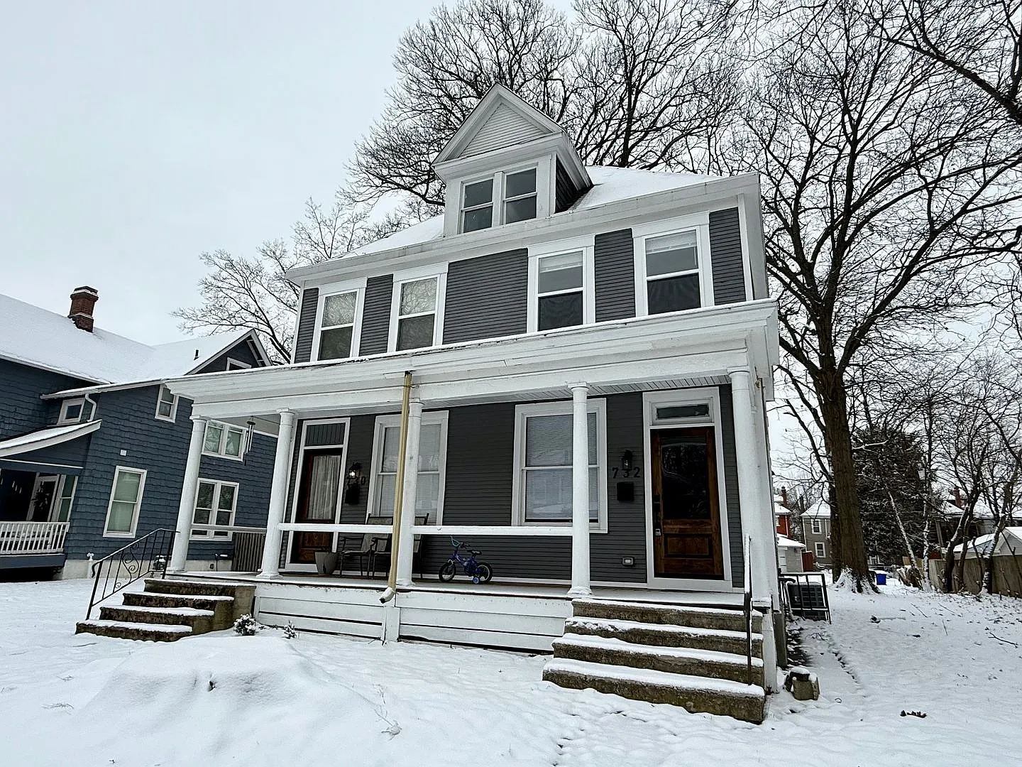 730-732 Oakwood Ave photo 1