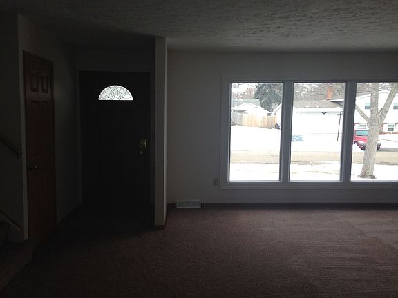 3rd image of 308 Proudley Ave SW