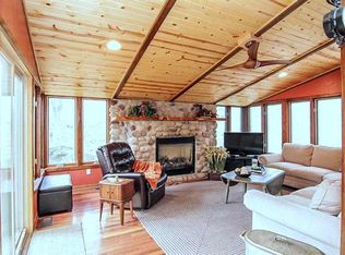 85 Menominee Dr, Edgerton, WI 53534