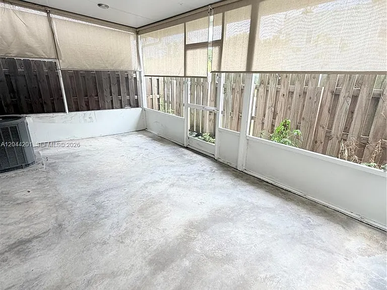 119 SW 6th Ln #119 — Photo 12