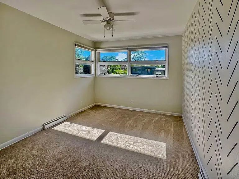 1350 Pinecrest Ave SE #2 — Photo 6