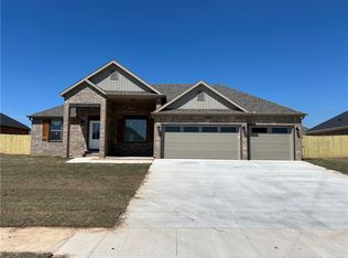 2242 Crane Ave, Pea Ridge, AR 72751