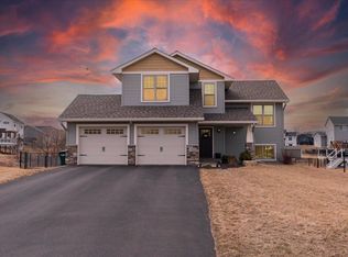 1133 Wyoming St, Roberts, WI 54023