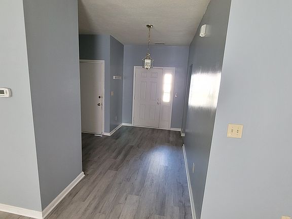 5th image of 880 Flying Sun Dr